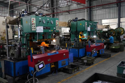 Станок для заточки лезвий с ЧПУ